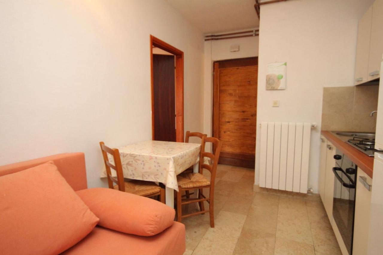 Family Friendly Apartments With A Swimming Pool Rovinj - 3394 Екстериор снимка